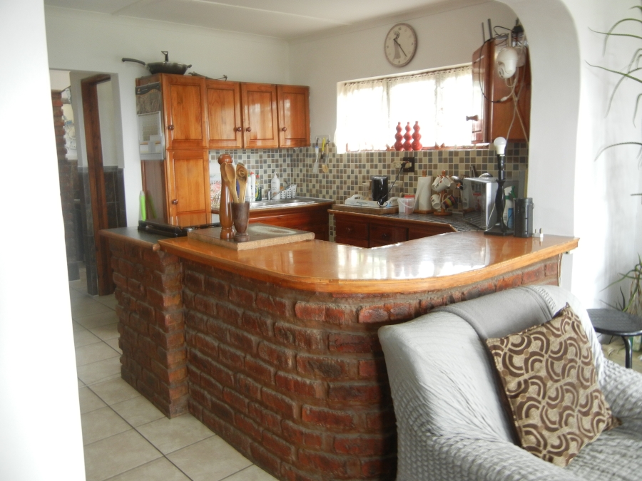 9 Bedroom Property for Sale in Winterstrand Eastern Cape